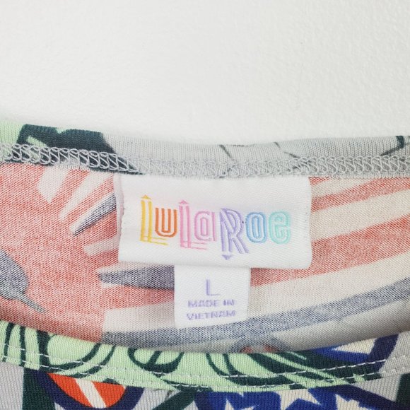 Lularoe Irma T-Shirt Statue of Liberty Sz L - Picture 6 of 10